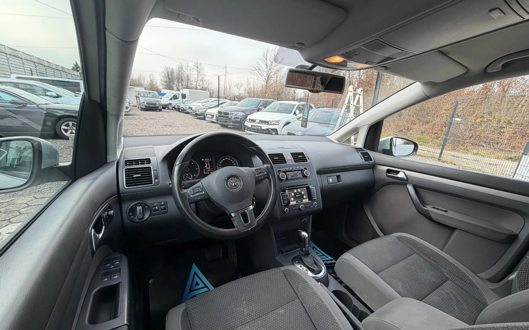 Zunanja slika - Volkswagen Touran - 1.6 TDI BlueMotion | AVT | 7 SED - 28