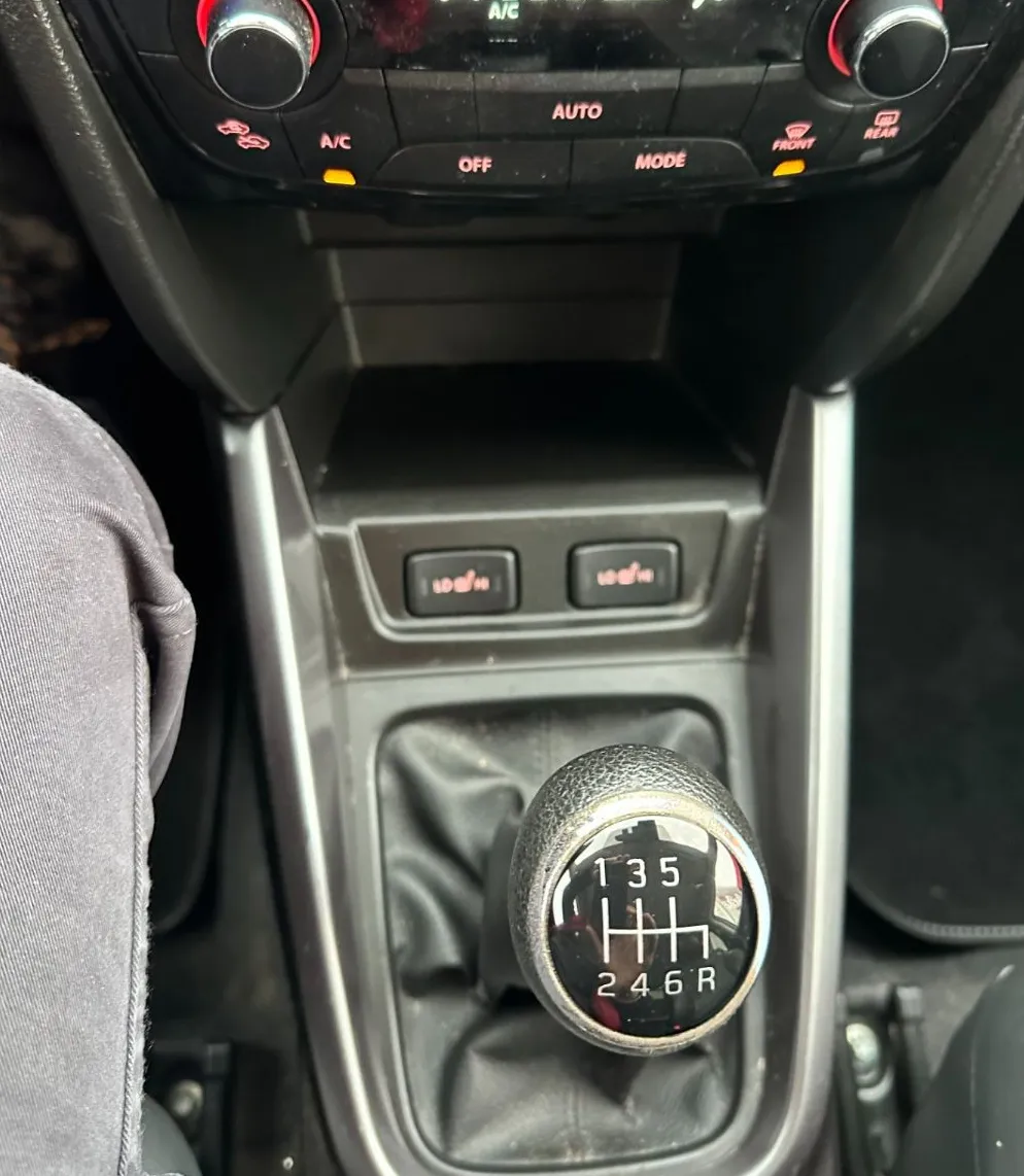 Zunanja slika - Suzuki Vitara - 1.4 BOOSTERJET 103KW.NAVI.GRE.SEDEŽEV.128.000 KM - 15