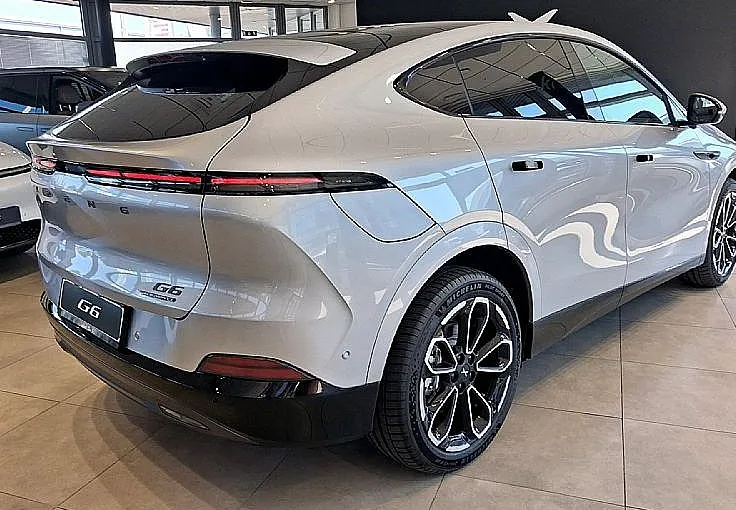 Zunanja slika - Xpeng G6 - Performance AWD SILVER FROST 20col - 3