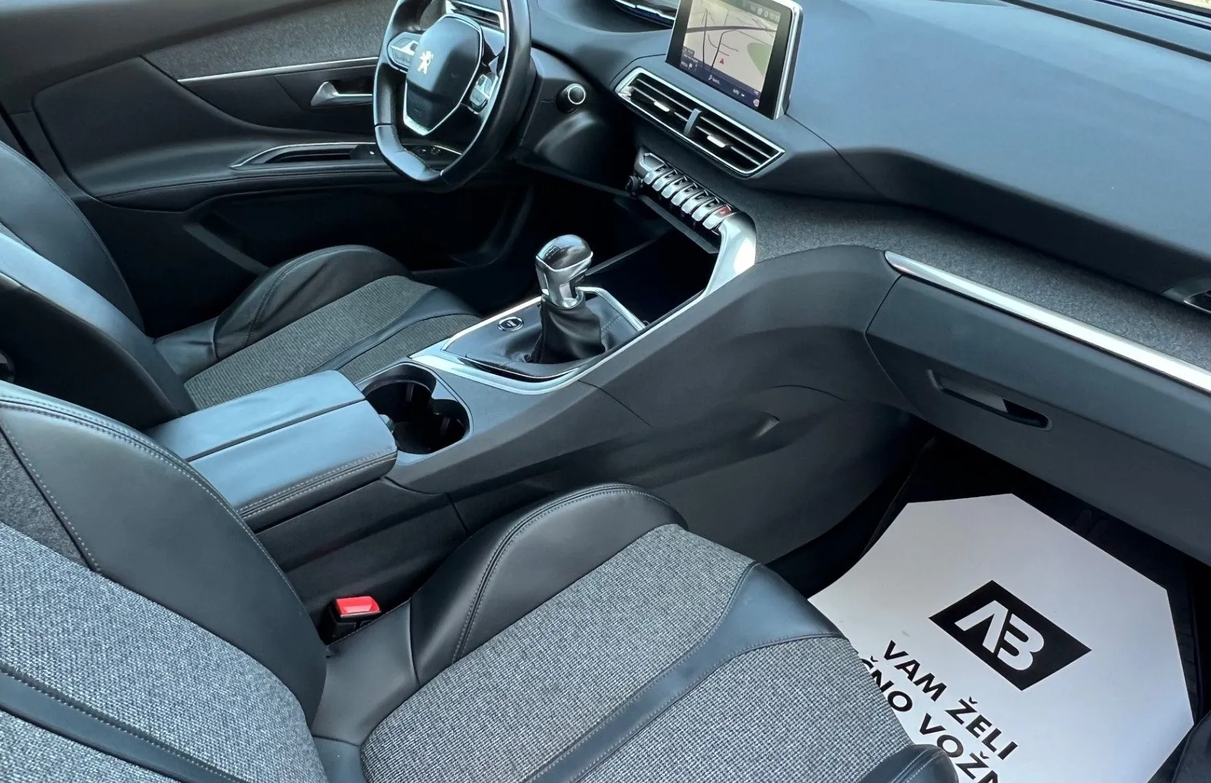 Zunanja slika - Peugeot 5008 - ALLURE+SLO+FULL LED+ALU+KEYLESS GO+HI-FI - 16