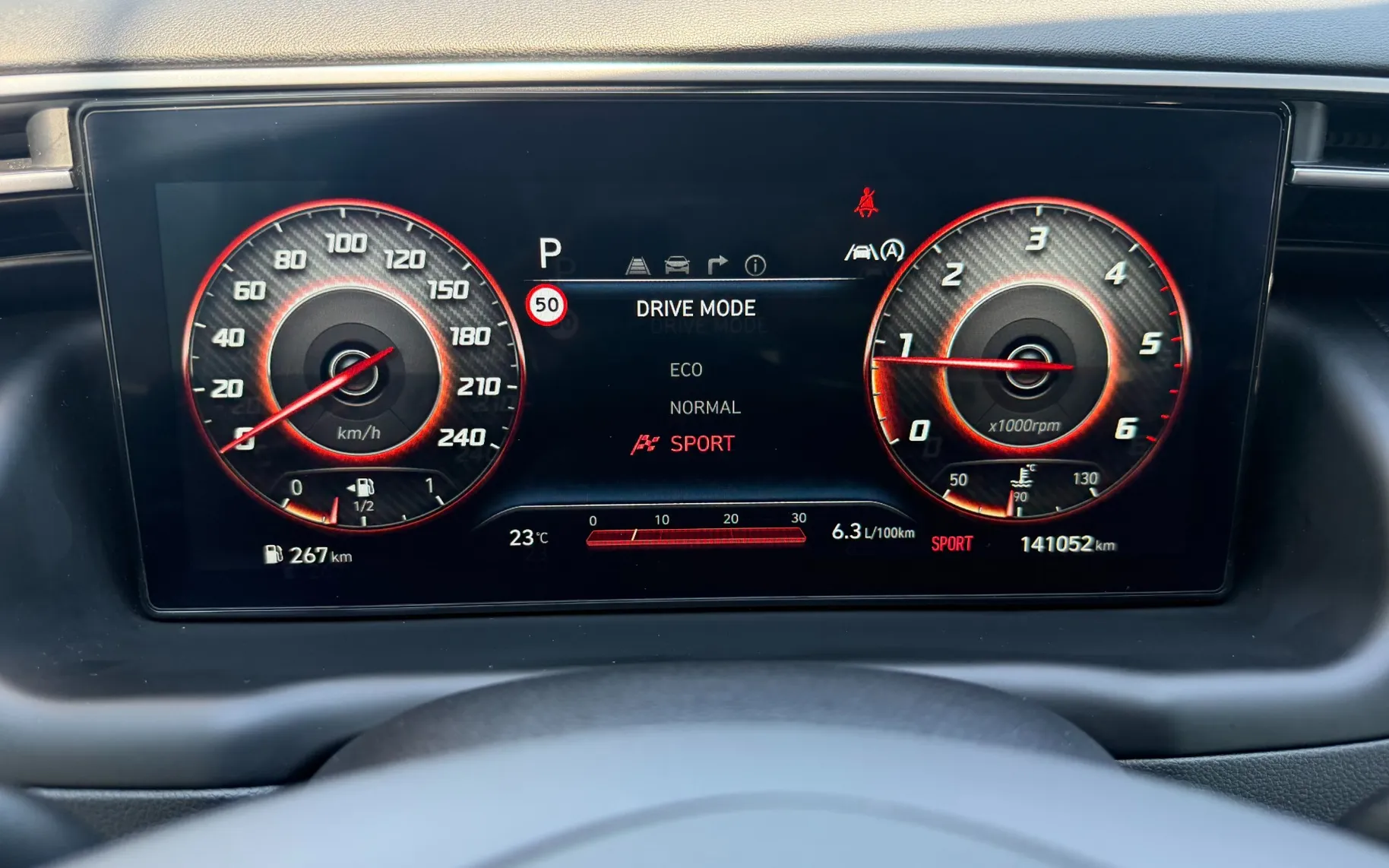 Zunanja slika - Hyundai Tucson - 1,6 CRDi Premium 48V - 17
