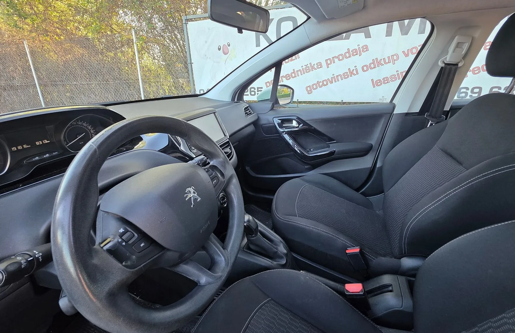 Zunanja slika - Peugeot 208 - 1.2 PURETECH 82 ZASLON-KLIMA-SLOVENSKI-1.LASTNIK - 10