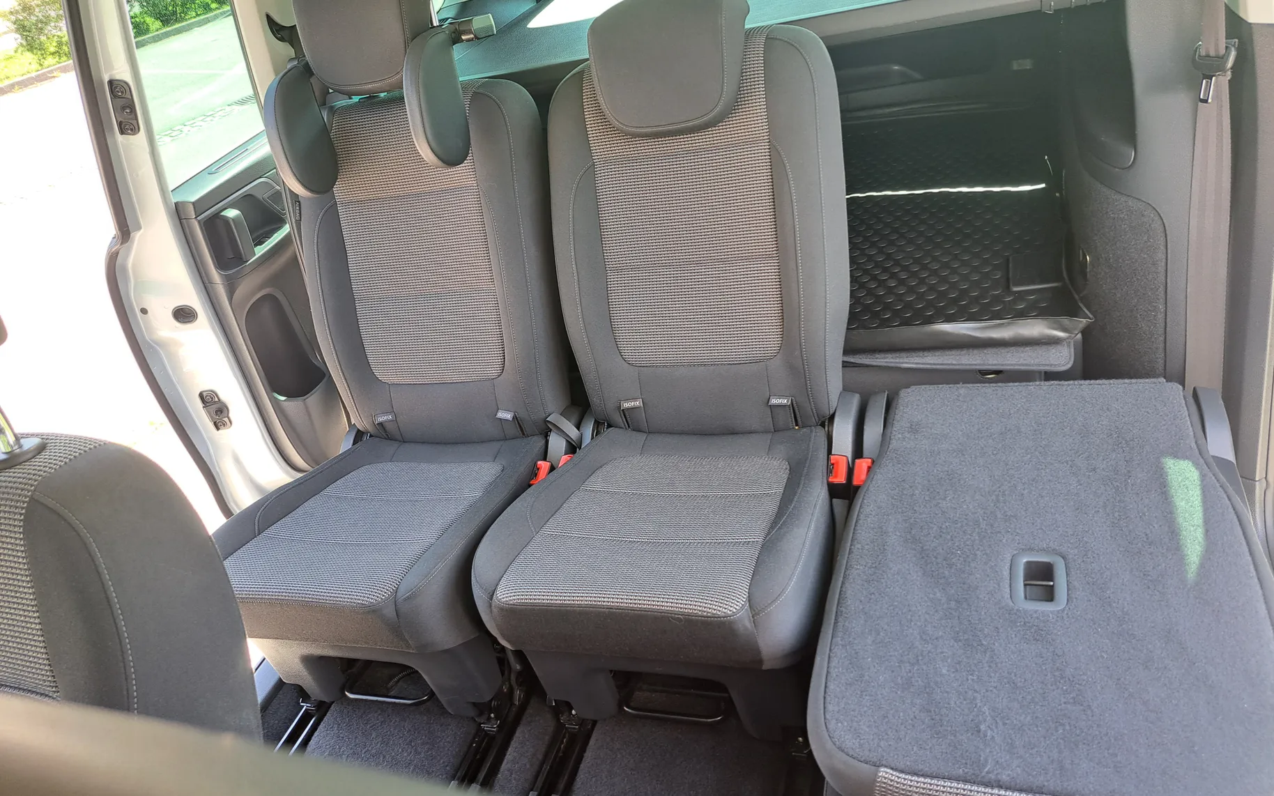 Notranja slika - Volkswagen Sharan - 2,0 TDI BlueMotion Technology Comfortline - 6