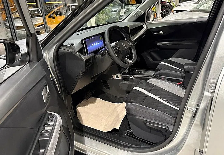 Zunanja slika - Opel Frontera - 1.2 Turbo Hibrid GS 110KM  SEJEMSKA AKCIJA - 5