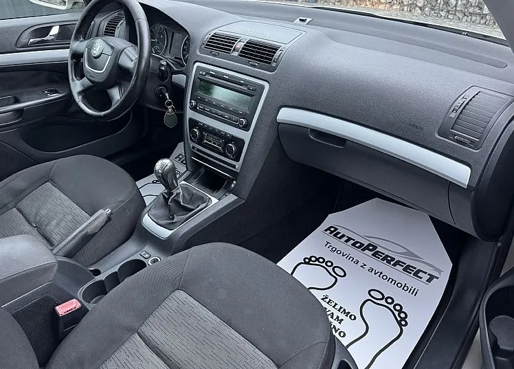 Zunanja slika - Škoda Octavia - 1.9 TDI 77KW |SLO|AUT. KLIMA| - 11