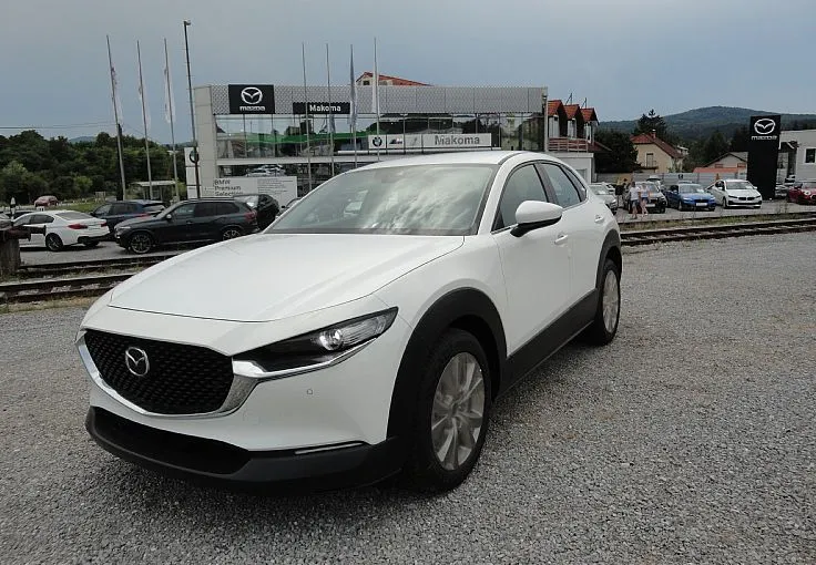 Zunanja slika - Mazda CX-30 - e-Skyactiv G140 Centre-line - NA ZALOGI - 1
