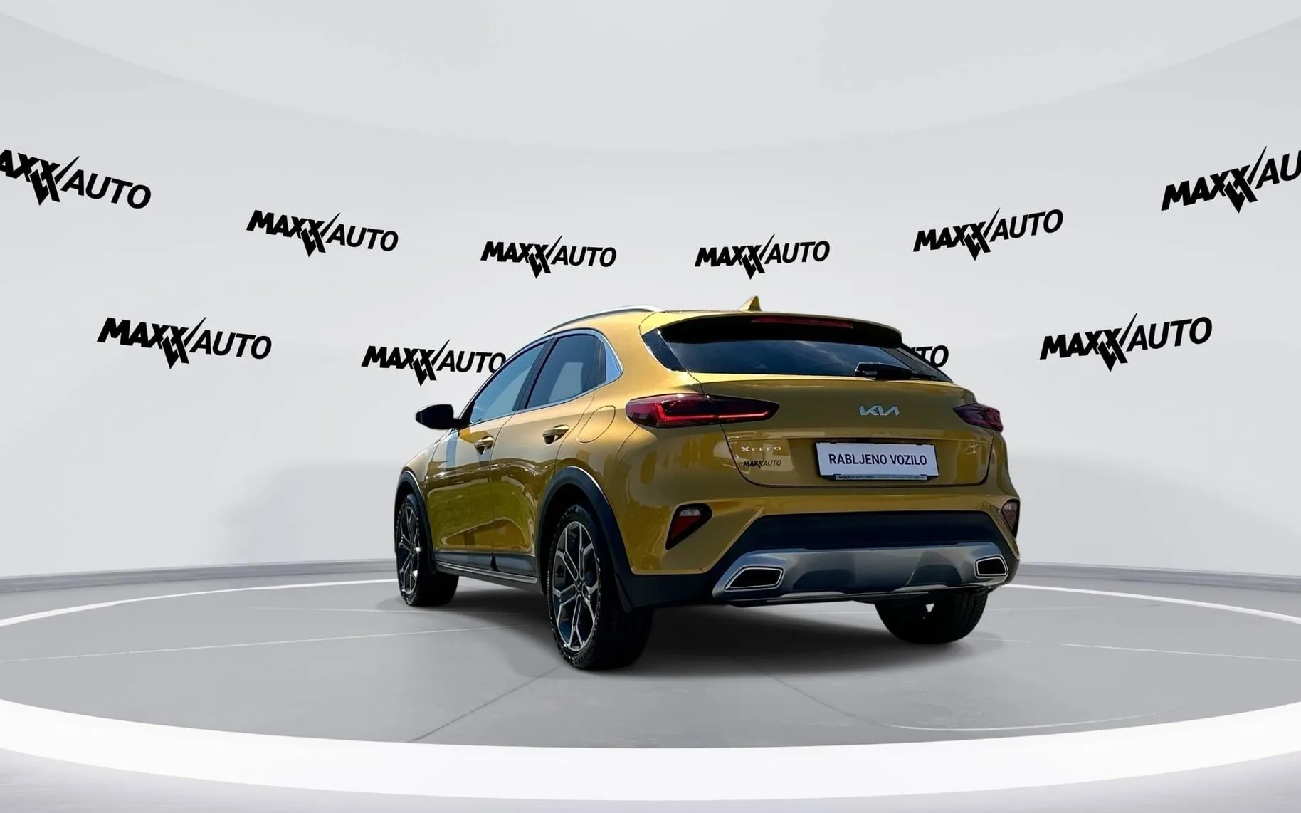 Notranja slika - KIA XCeed - 1.5 T-GDI EX WAY - 7