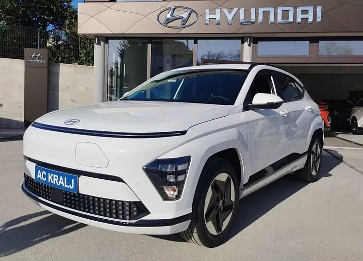 Zunanja slika - Hyundai Kona - 65kWh PREMIUM - TOPLOTNA ČRPALKA - 1