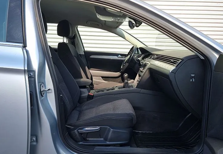 Zunanja slika - Volkswagen Passat - Variant 2.0 TDI+VELIKI SERVIS-FULL LED-GR.SED-NAVI-MASAŽA - 9