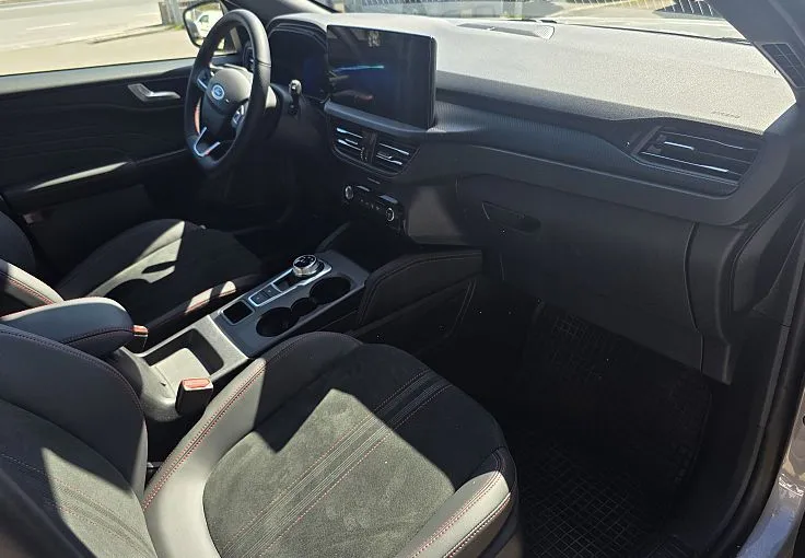 Zunanja slika - Ford Kuga - St-Line X 2.5 Duratec Hybrid 132kW FHEV - 10