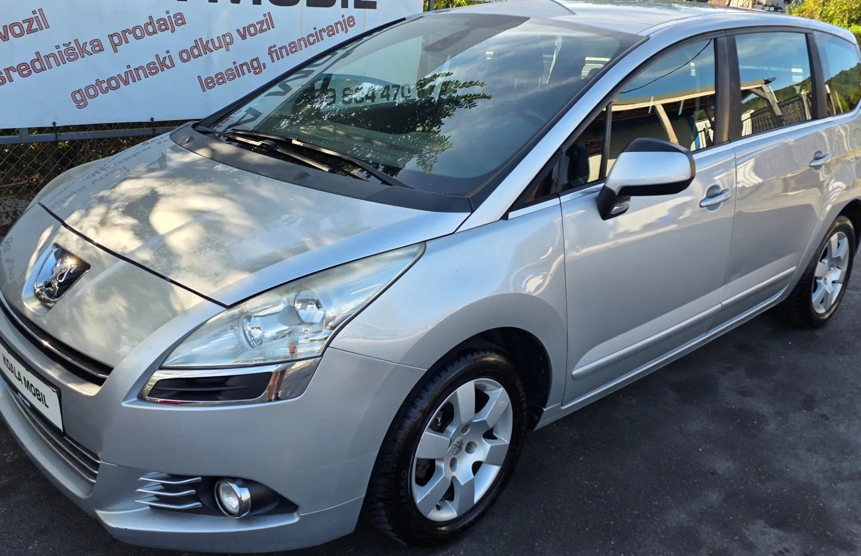 Zunanja slika - Peugeot 5008 - Premium 1.6 HDi FAP 7SEDEŽEV-KLIMA-ALU PLATIŠČA - 8