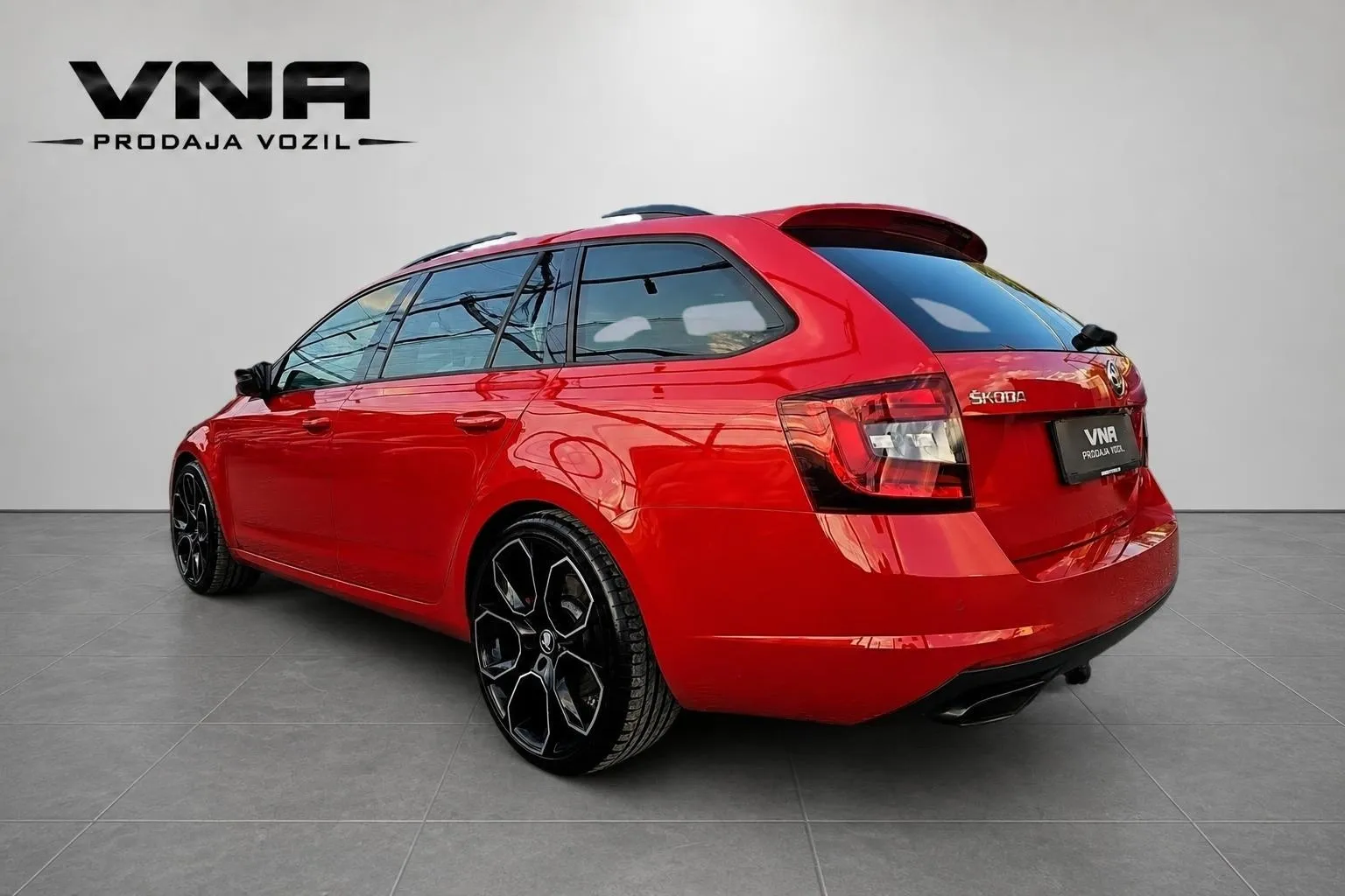 Zunanja slika - Škoda Octavia - Combi 2.0 TSI RS 245 DSG |VIRTUAL|PANO|KAMERA|TO.. - 4