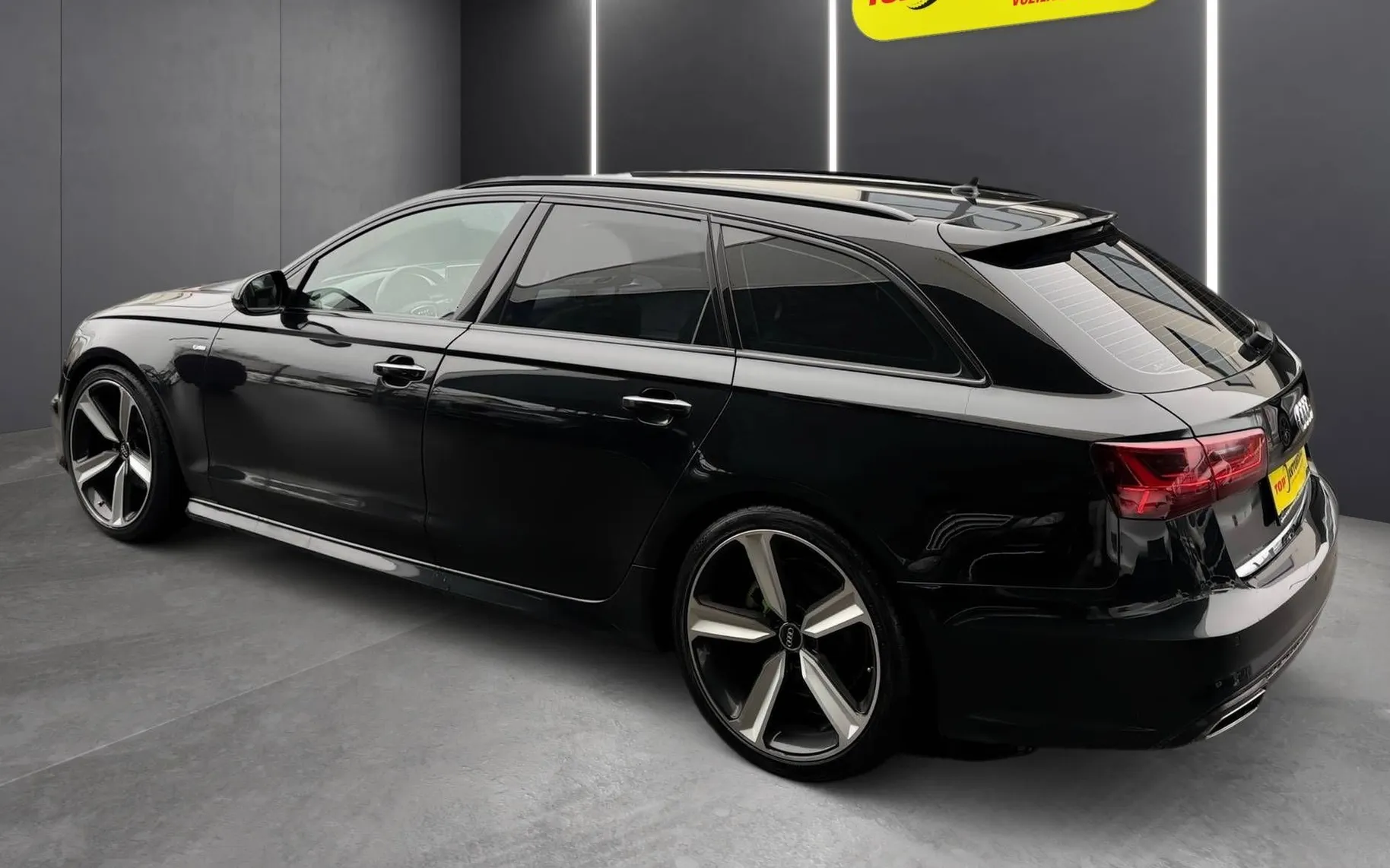 Zunanja slika - Audi A6 - Avant 2.0 TDI ULTRA MATRIX RADAR NAVI PDC KAM AMBIENTNA - 4