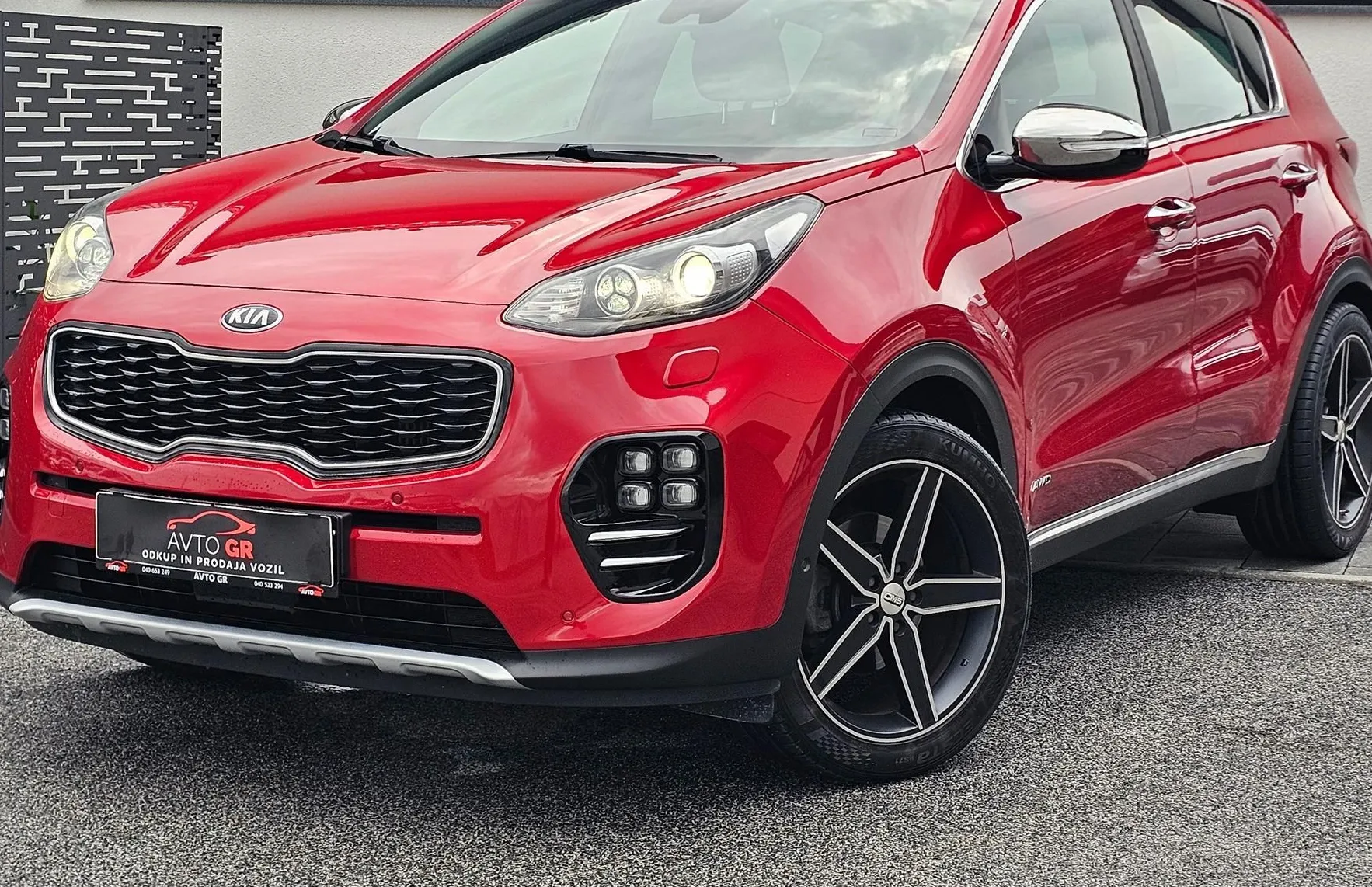 Zunanja slika - KIA Sportage - 4WD 1.6 T-GDI GT-Line Plus DCT-AVT-PANO-KAM.KLJUKA - 3