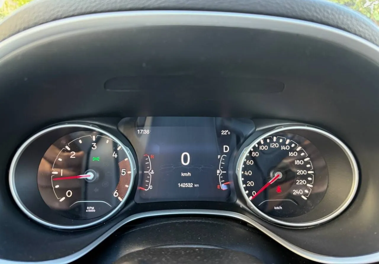Notranja slika - Jeep Compass - 2.0 MultiJet 4X4 Limited - 9