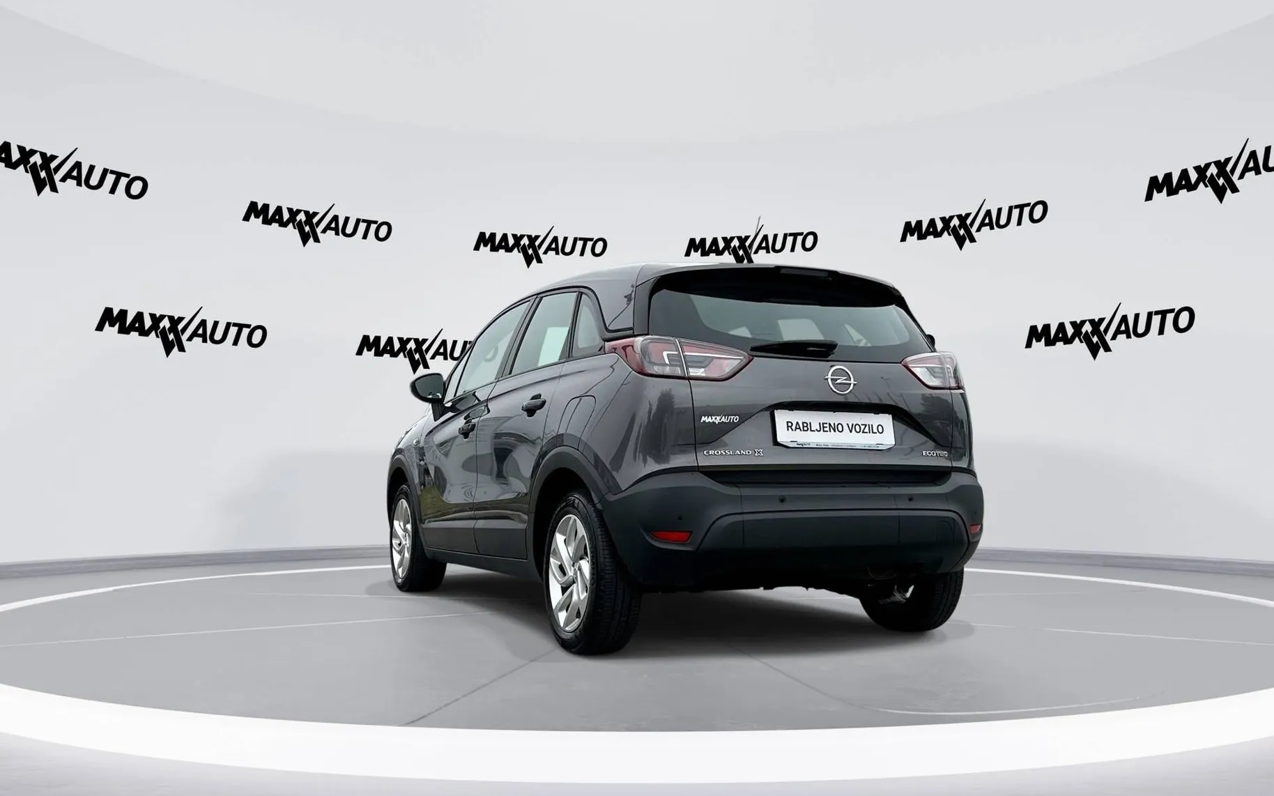 Notranja slika - Opel Crossland X - 1.2 Turbo ENJOY - 7