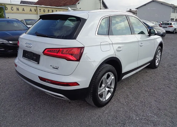 Zunanja slika - Audi Q5 - 40 TDI quattro S tronic- 1.LASTNIK -SLOVENSKI - 3