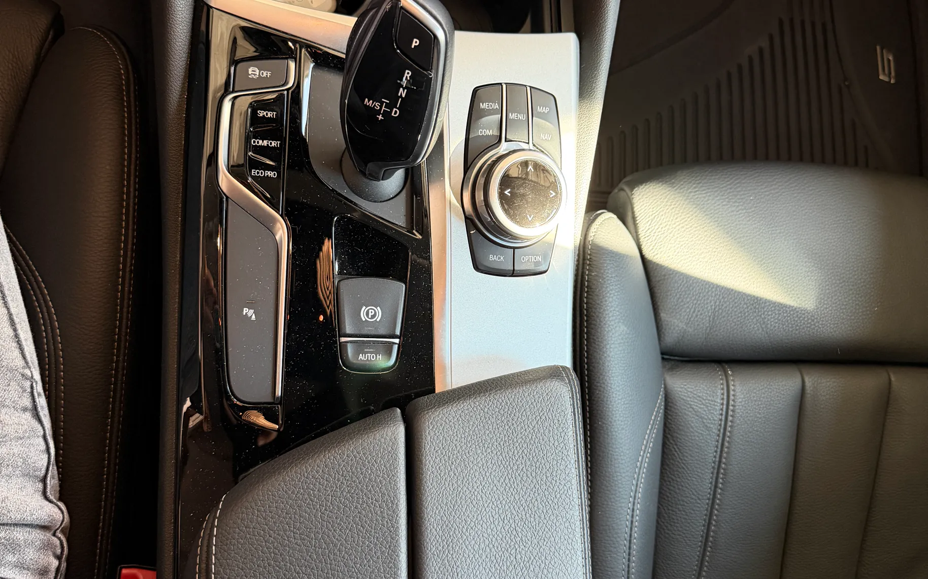 Notranja slika - BMW Serija 5 - BMW - 36