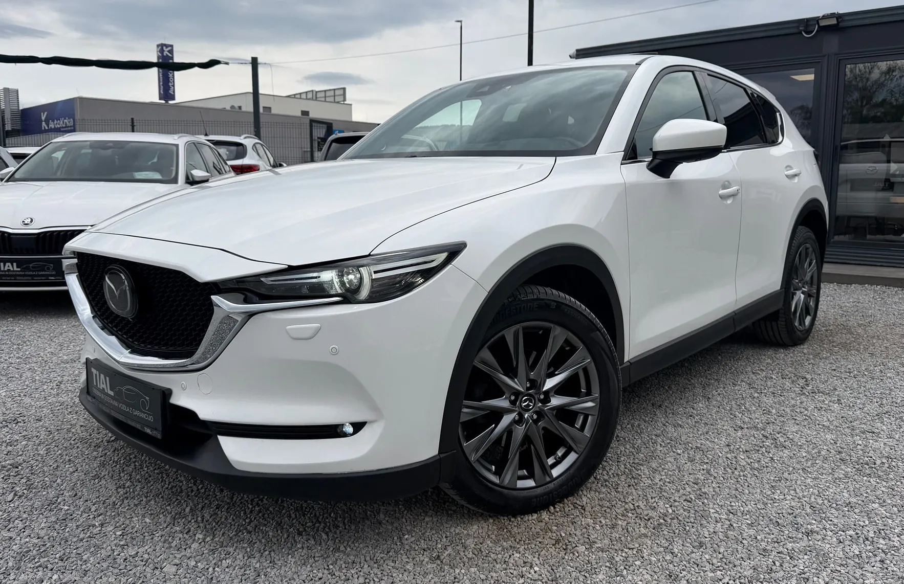 Zunanja slika - Mazda CX-5 - 2.2 D AUT.-PERLA-4X4-NAVI-KAM-ACC-HUD-SLO-ODLICEN - 1