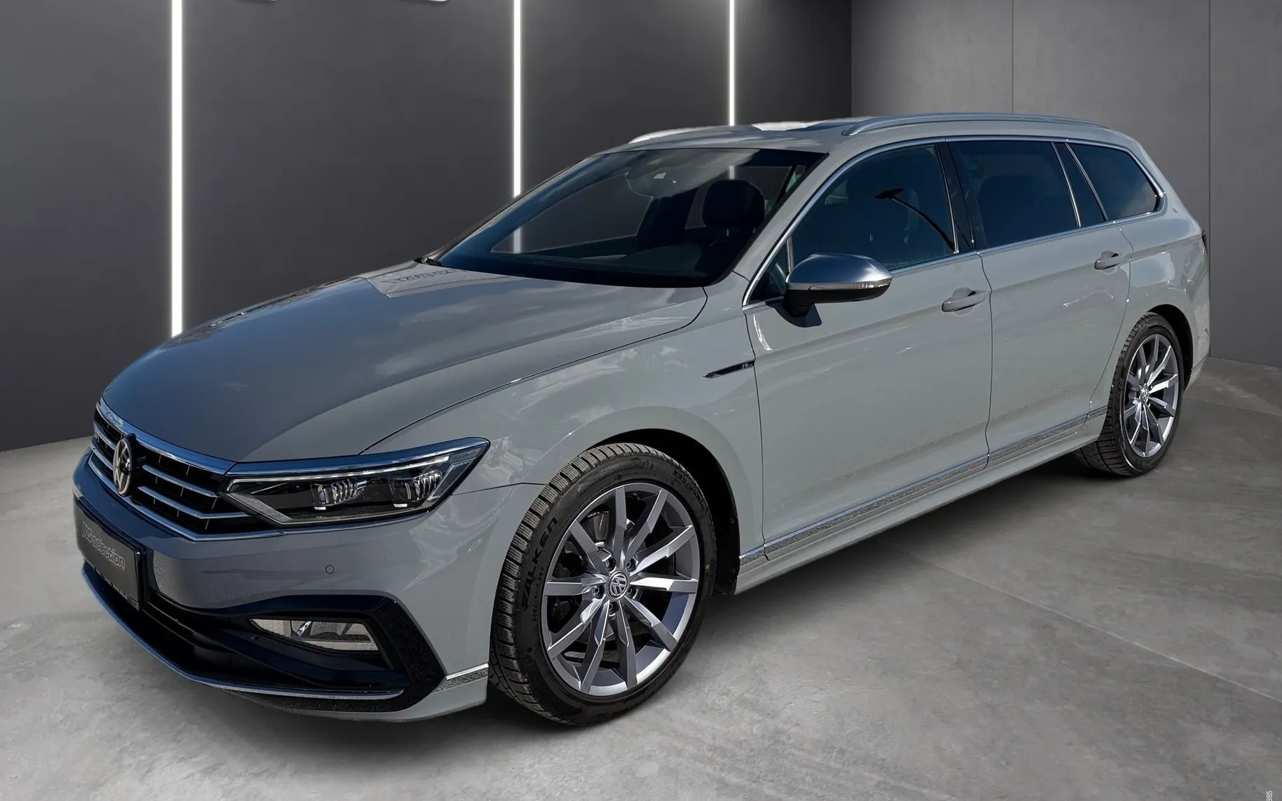 Zunanja slika - Volkswagen Passat Variant - 2.0 TDI BMT R-LINE 4MOTION DSG - 1
