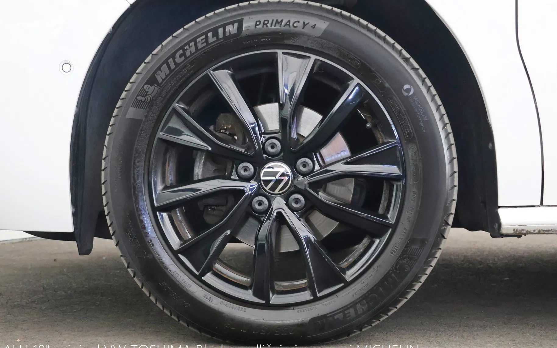 Zunanja slika - Volkswagen Multivan - T7 L2 2.0 TDI DSG Edition 150KM - 18