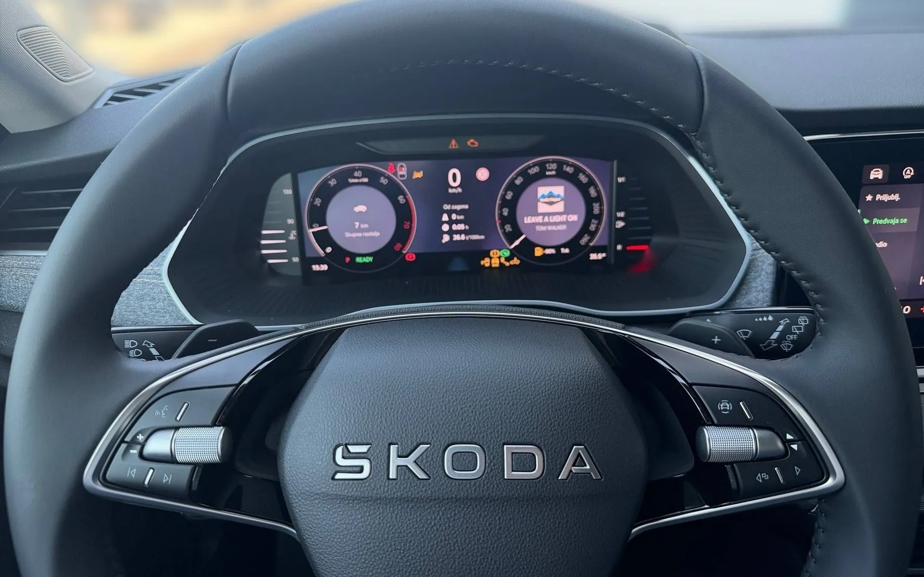 Notranja slika - Škoda Octavia - Combi 1.5 TSI mHEV Family DSG... - 9