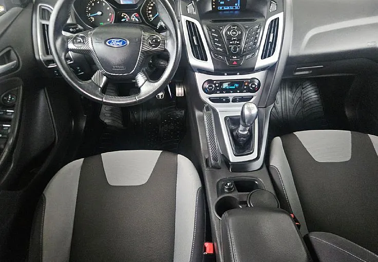 Zunanja slika - Ford Focus - 1.0 125ks °OPRAVLJEN VELIK SERVIS° °6-PRESTAV° - 10