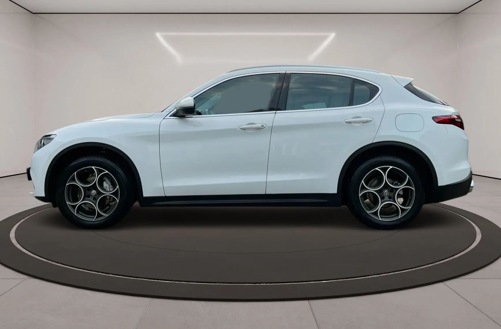 Zunanja slika - Alfa Romeo Stelvio - 2.2D Q4 190KM AVTOMATIK NAVI LED KAMERA 1.lastnik - 7