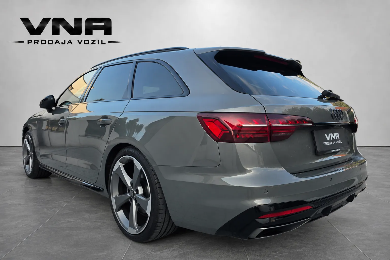 Zunanja slika - Audi A4 Avant - 35 TFSI S-LINE |VIRTUAL|B O|MATRIX|RADAR|KLJUKA| - 4
