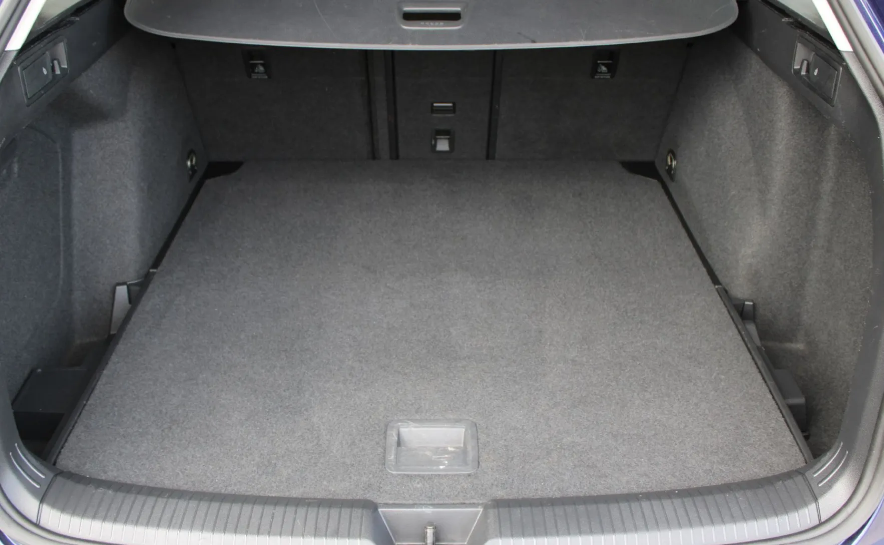 Zunanja slika - Volkswagen Golf - Variant 2.0 TDI avt. BUSINESS 85  115  ALU-PDC-LED-KAMERA - 15