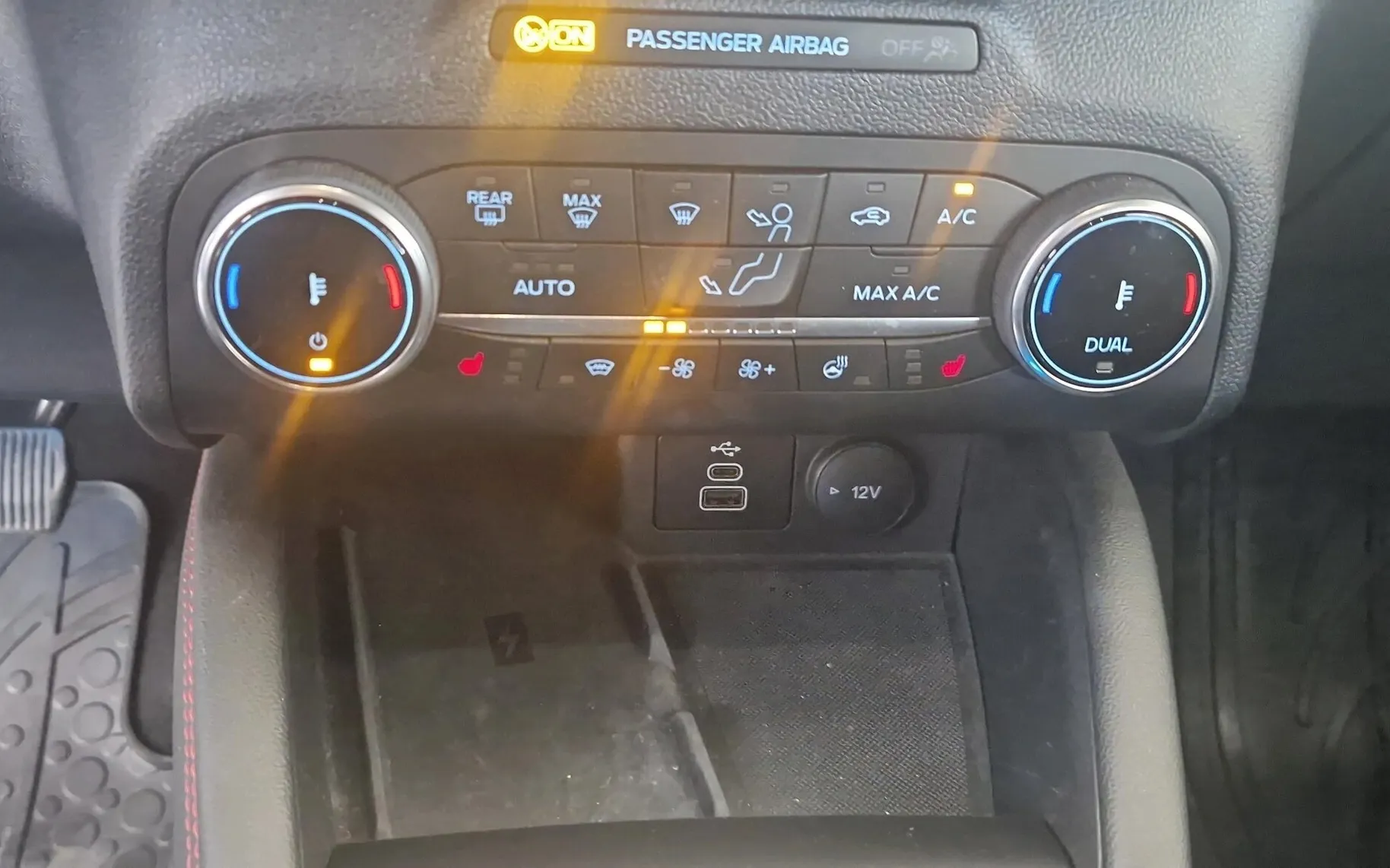 Zunanja slika - Ford Kuga - St-Line X 2.5 Hyb FHEV-SLO-RADAR-LED-NAVI-HEADUP - 16