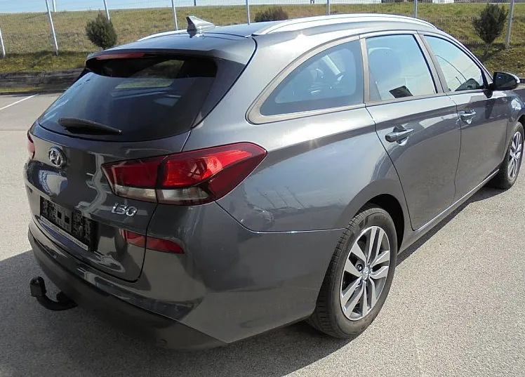 Zunanja slika - Hyundai i30 Wagon - 1.4 T-GDI STYLE°Multimedija°DAB°PLUS°RG°1.LASTNIK - 4
