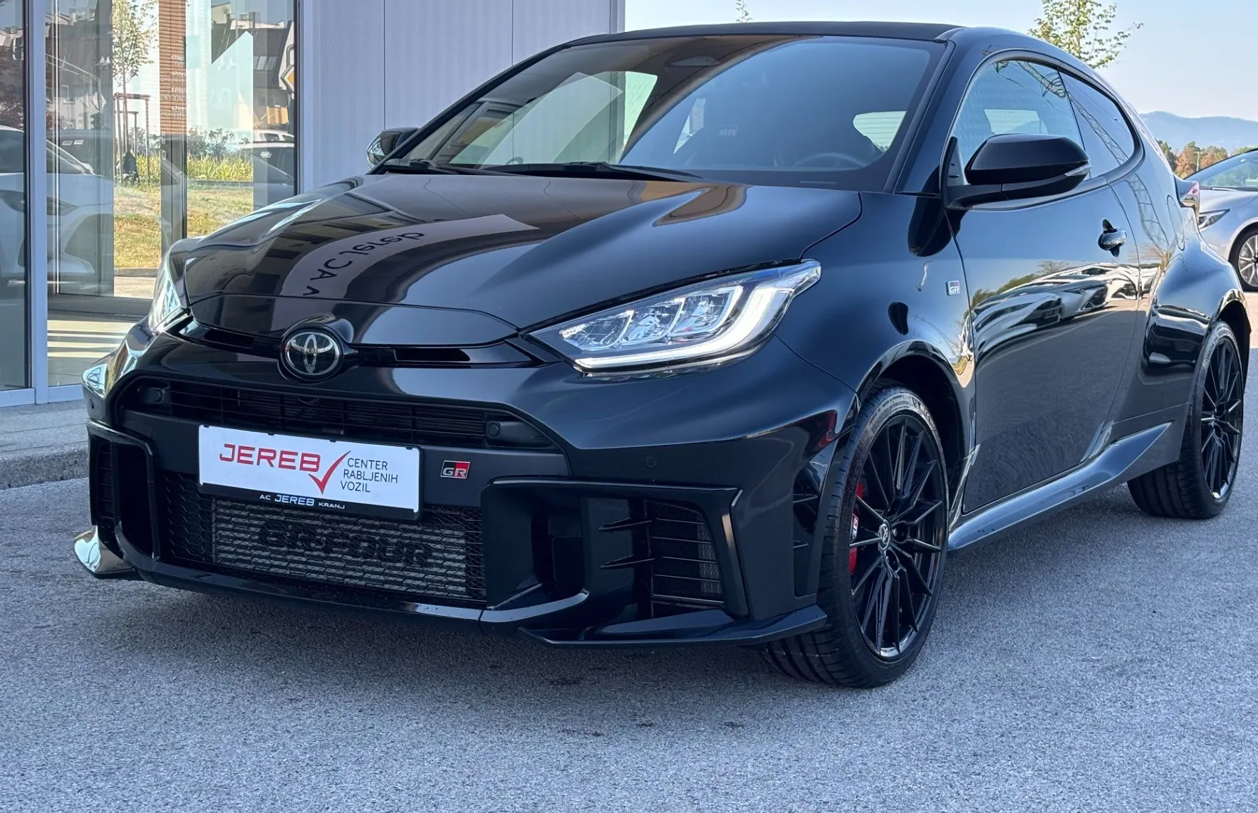 Zunanja slika - Toyota GR Yaris - 1.6 AWD GR-FOUR Race JBL - 1