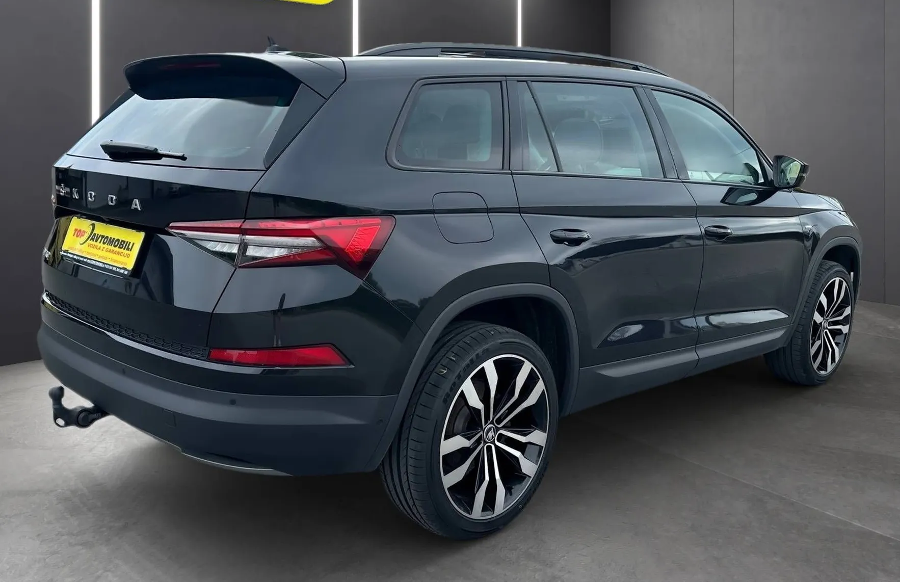 Zunanja slika - Škoda Kodiaq - 2.0 TDI PANORAMA MATRIX RADAR KAM VIRTUAL NAVI - 8