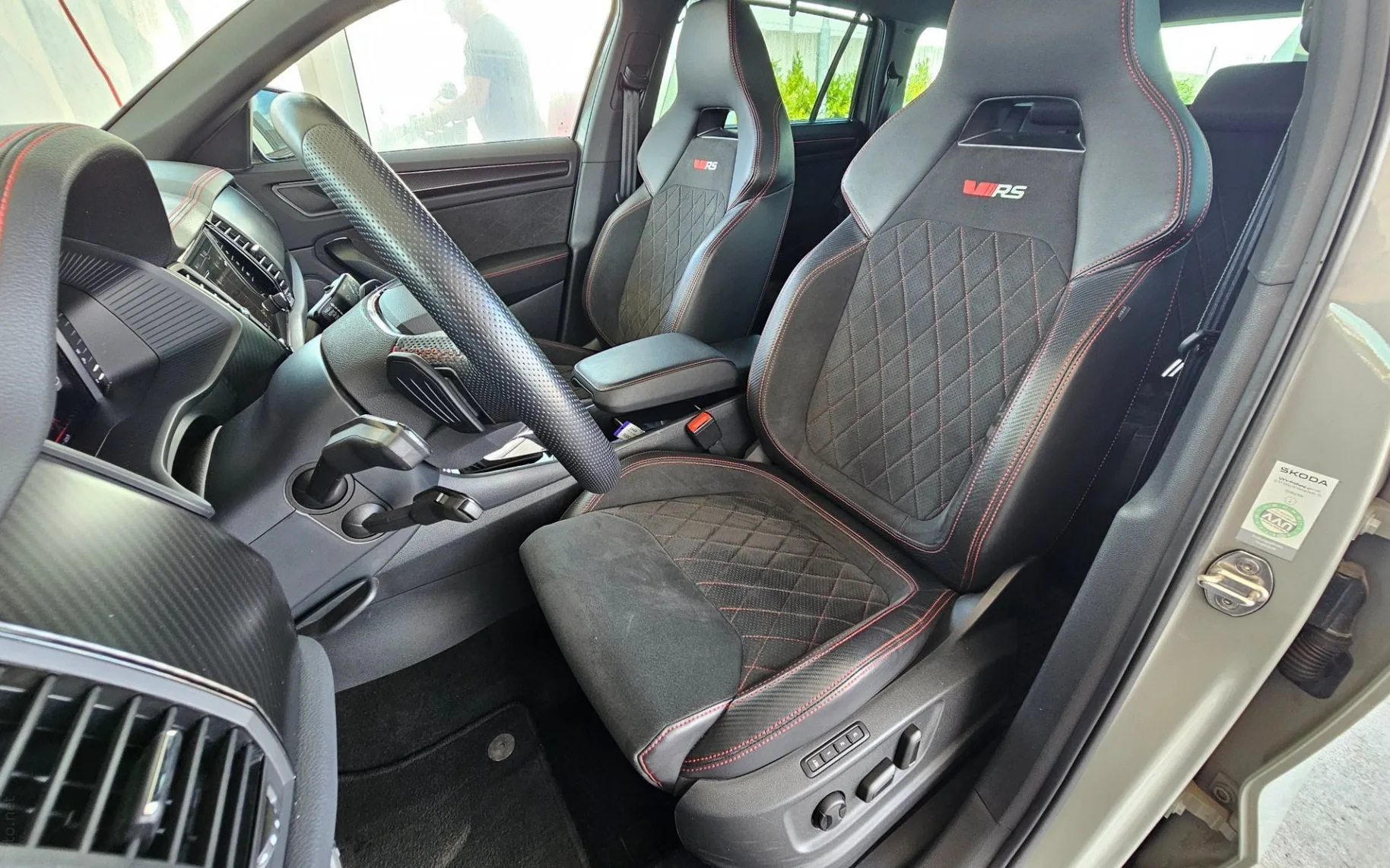 Notranja slika - Škoda Kodiaq - 4x4 2.0 TSI RS DSG |VIRTUAL|NAVI|RADAR|LANE|NARDO| - 8
