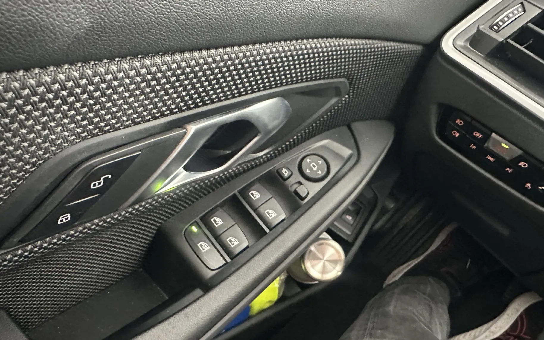 Zunanja slika - BMW Serija 3 - Touring: 318d Touring.NAVI.PDC.KONFORT.ZAKLEPANJE.KLJUKA - 13