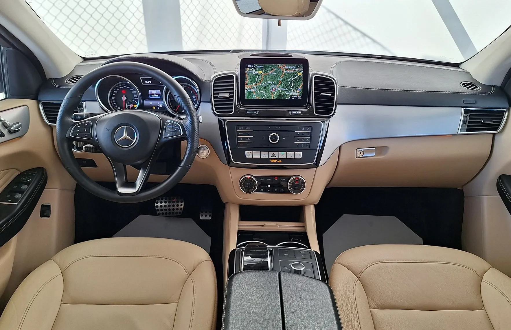 Zunanja slika - Mercedes-Benz GLE-Razred - GLE coupe 350d 4MATIC•PANORAMA•KAM360•AMBIENT•AIR• - 12