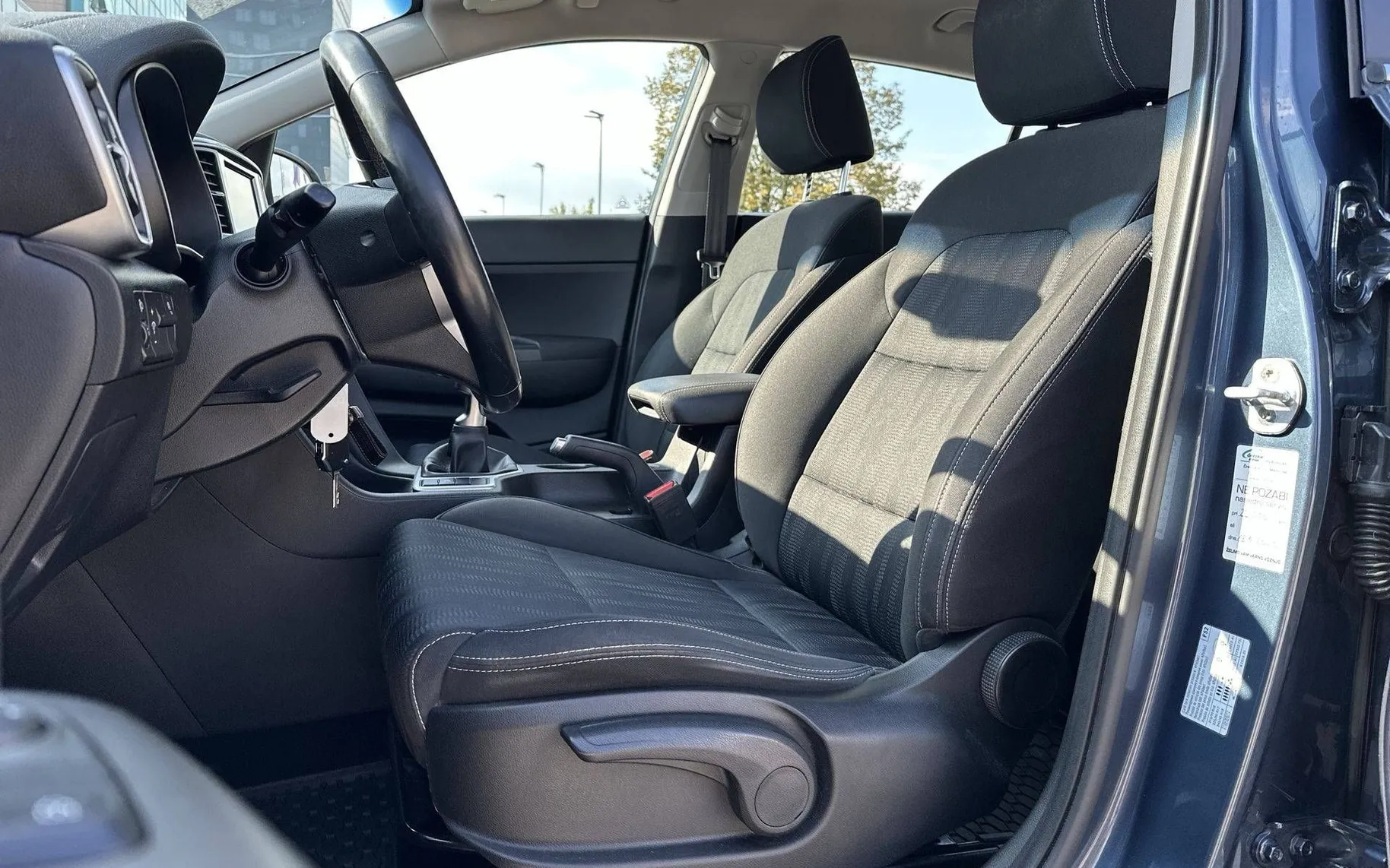 Notranja slika - KIA Sportage - 1.6 GDI LX Active ISG - 10