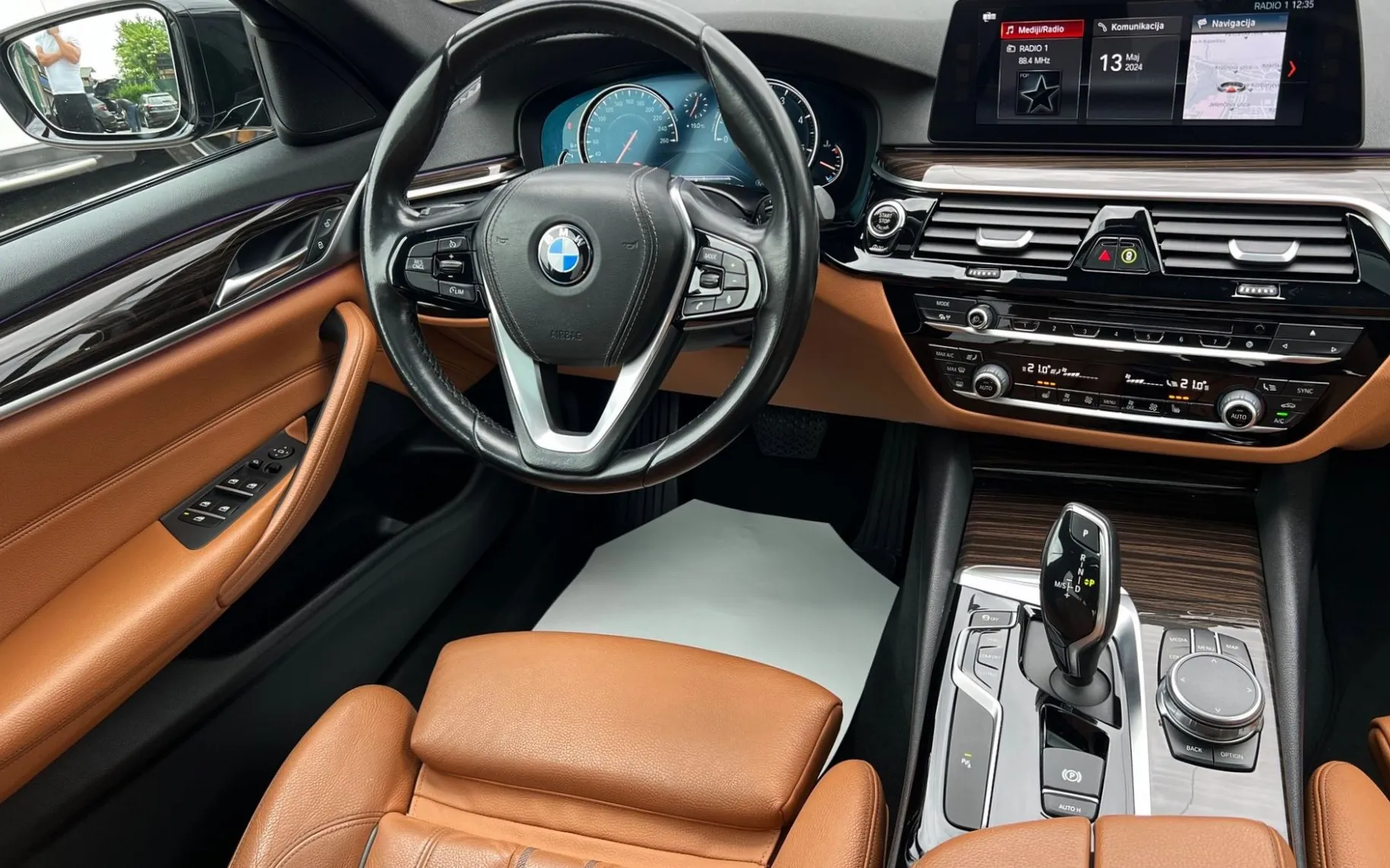 Zunanja slika - BMW Serija 5 - : 520d AUT. SPORTLiNE FULL LED HEADuP ŠIBEDAH ALU20 - 17