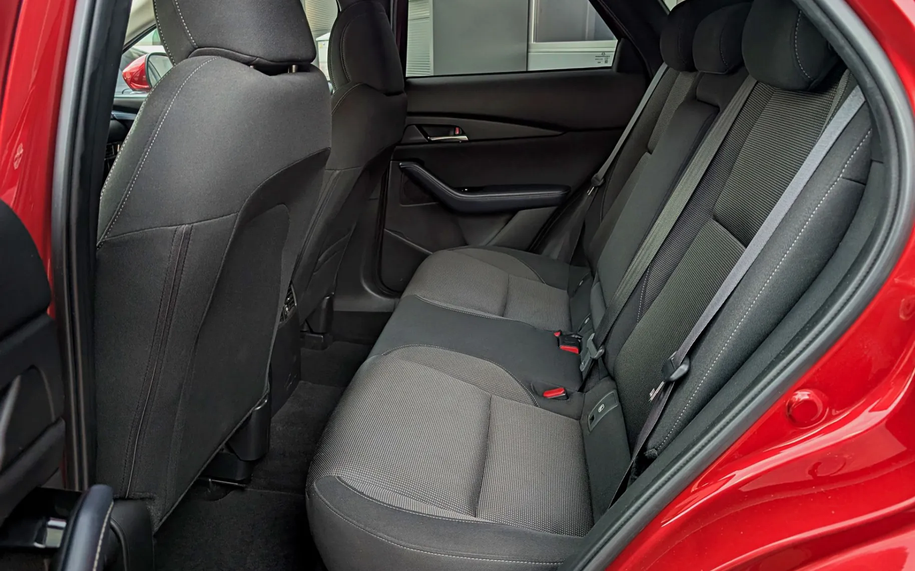 Zunanja slika - Mazda CX-30 - X180 GT 1.LASTNIK|MATRIX|KEYLESS|KAMERA|GR. SEDEŽEV|18 COL - 10