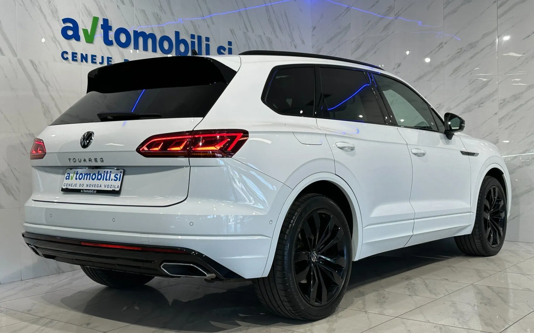 Zunanja slika - Volkswagen Touareg - V6 TDI R-Line 4M |Pano|Zračno|NightV|4WS|Hlaj|We.. - 4