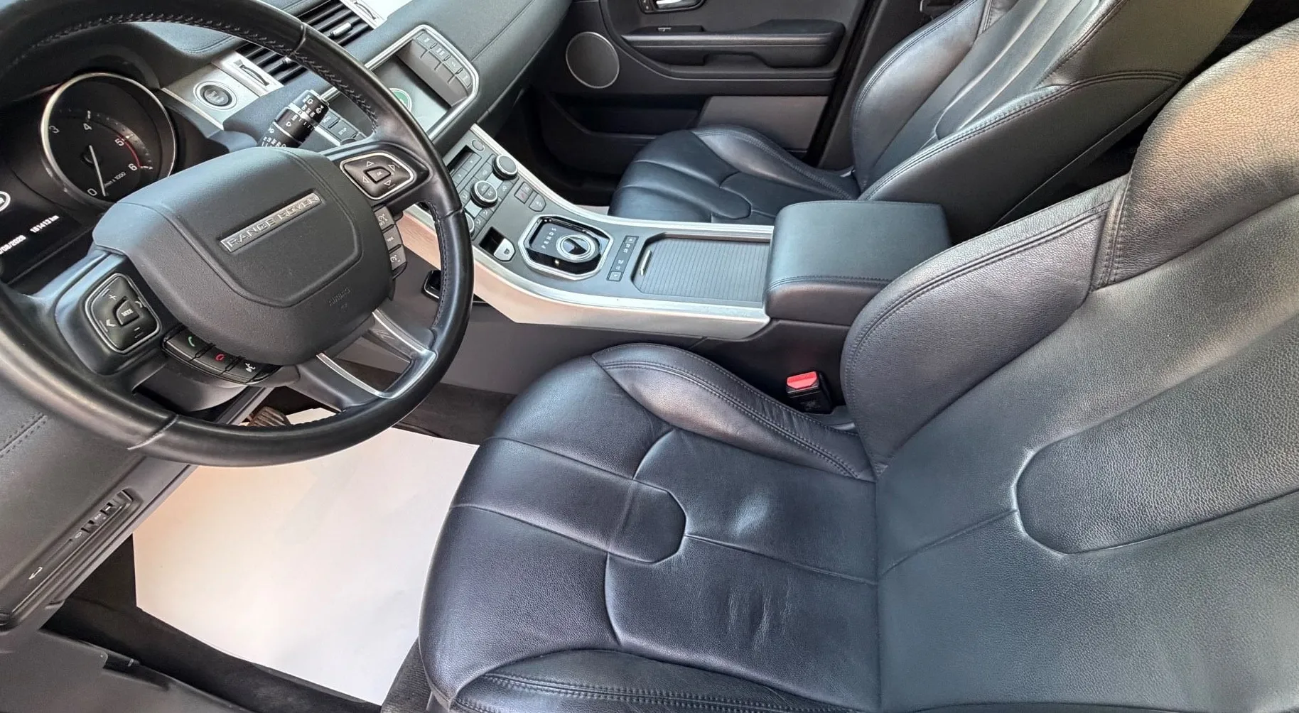 Notranja slika - Land Rover Range Rover Evoque - 4x4 - 12