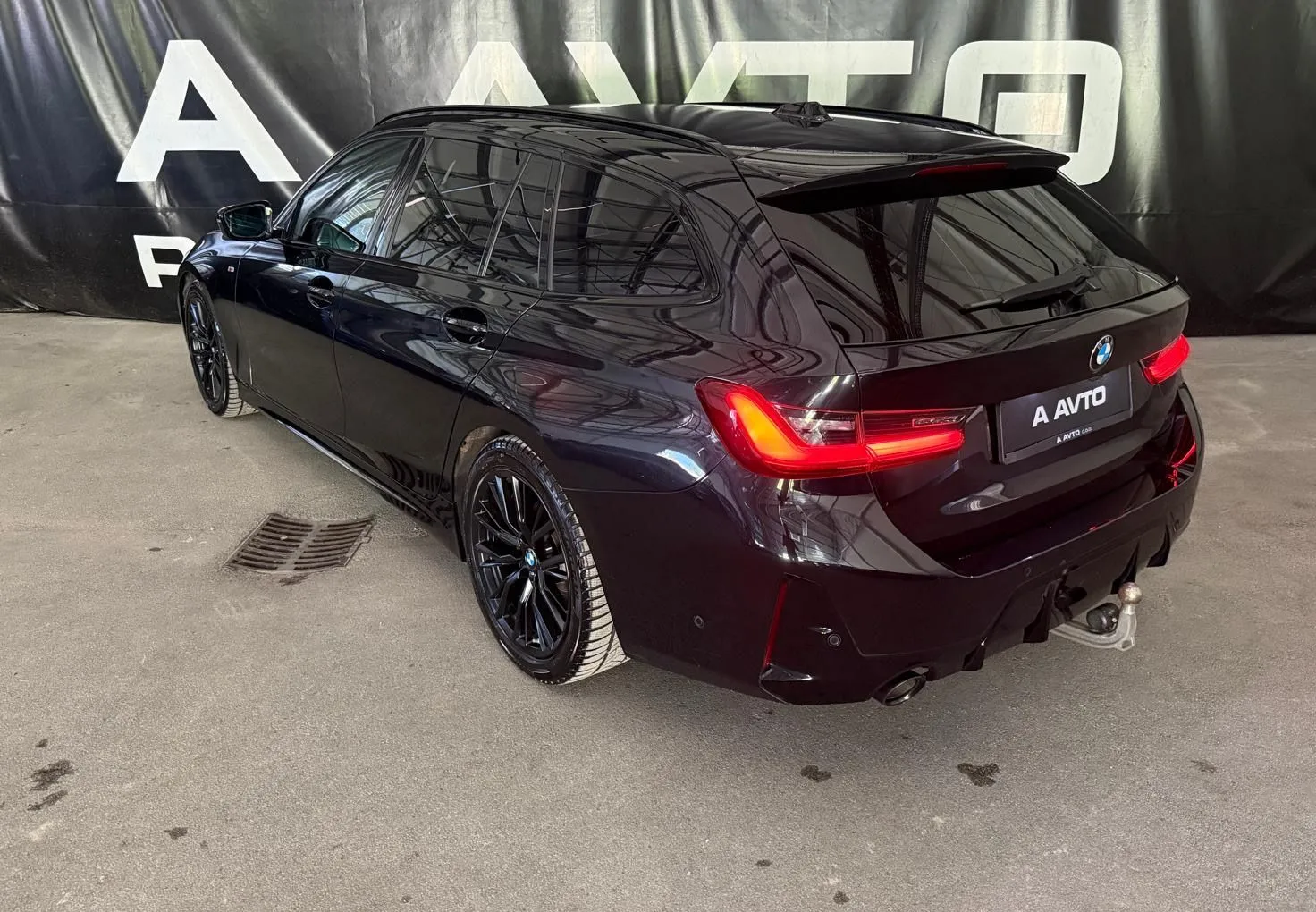 Zunanja slika - BMW Serija 3 - Touring: 318D AVT. MSPORT-KAMERA-KEYLESS-NAVI-VK-18COL.. - 6