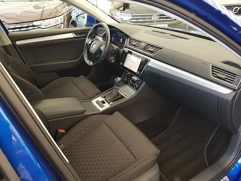 Zunanja slika - Škoda Superb - 2.0 TDI DSG ACC VIRTUAL LED KAMERA GR.SED PRIKLOP - 9