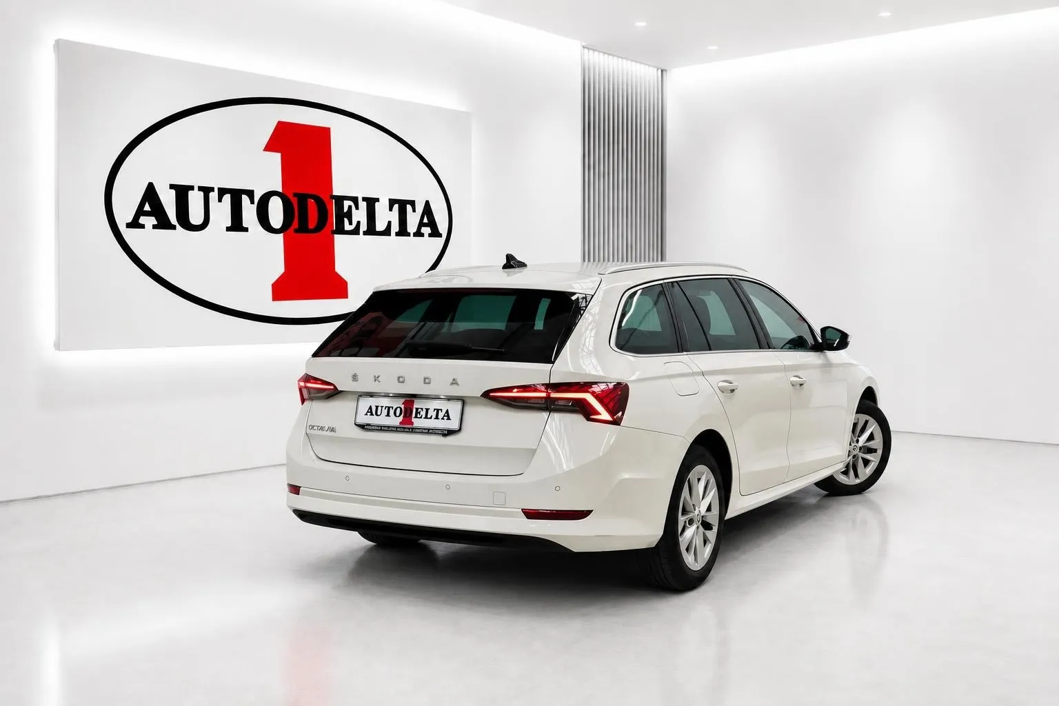 Zunanja slika - Škoda Octavia - Combi 2.0 TDI Style DSG - 3