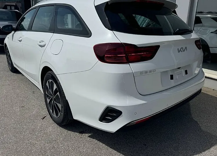 Zunanja slika - KIA Ceed - SW 1.5 T-GDi LX Champion+ ISG. M T 103 kW - 3