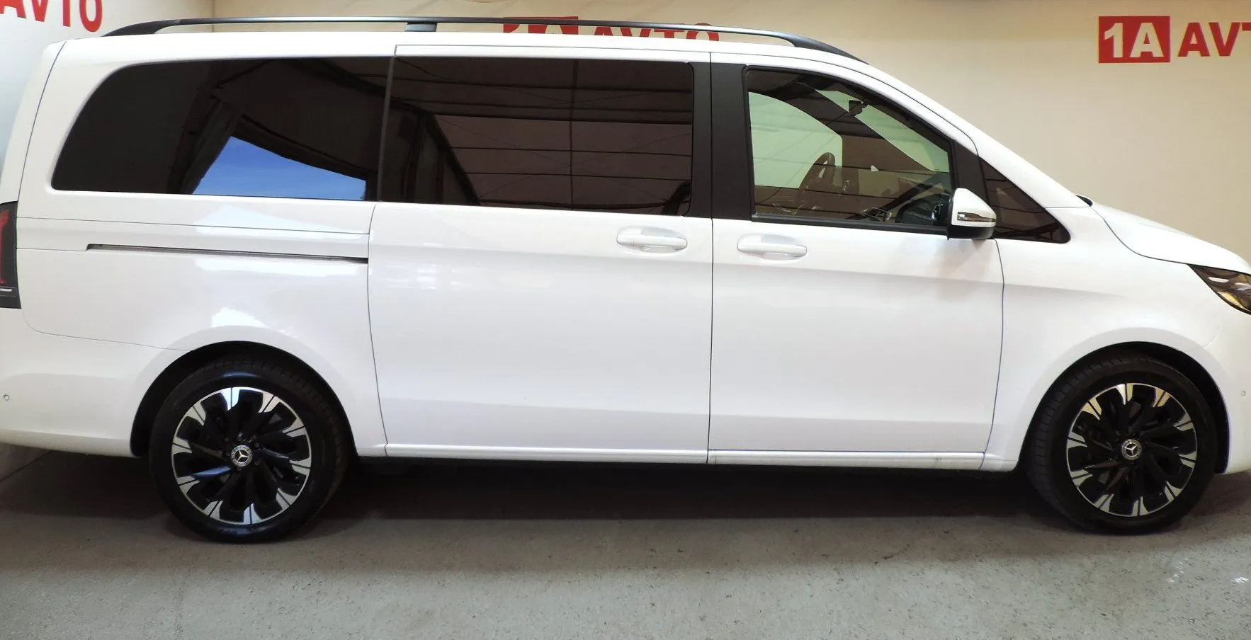 Zunanja slika - Mercedes-Benz V-Razred - V 300 d Style dolgi Avt. LED-ACC-7.SEDEŽEV-KAMERA - 4