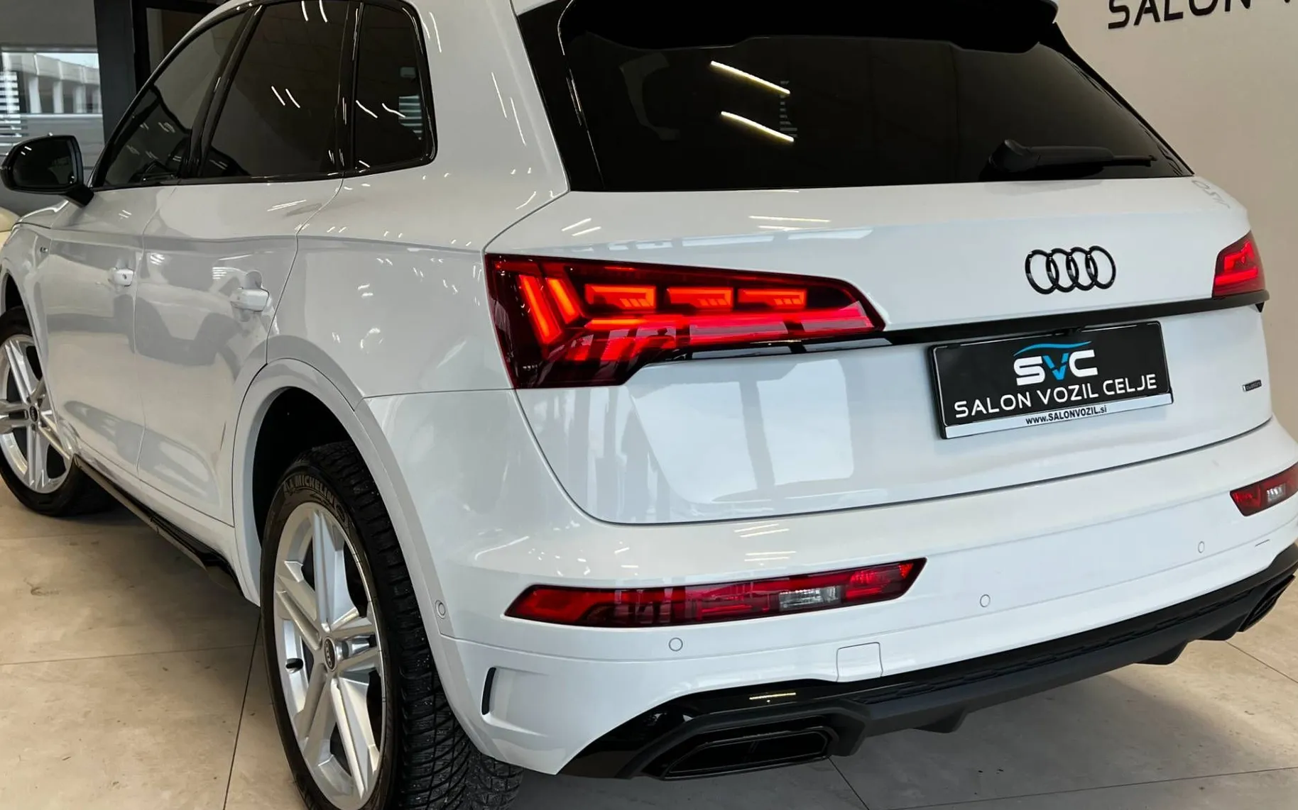 Zunanja slika - Audi Q5 - 40 TDI-Q-S-LINE-MATRIX-HUD-VIRTUAL-KAM360-KEYLESS - 7
