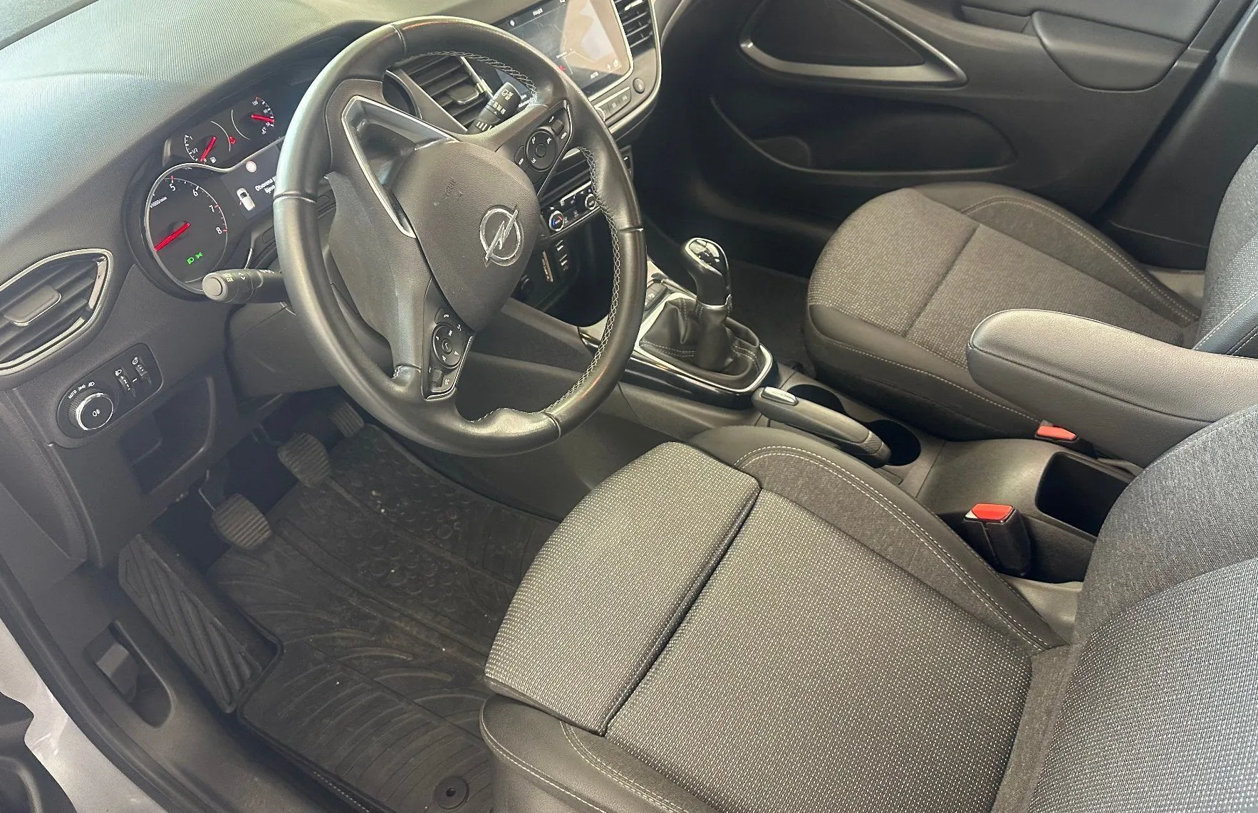 Zunanja slika - Opel Crossland - 1.2  BENCIN.KAMERA.LED.USNJE.NAVI.SAMO 73.000KM. - 14