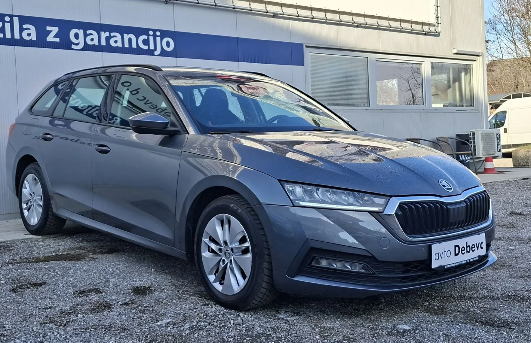 Zunanja slika - Škoda Octavia - 2.0 TDI Ambition DSG 110 kW - 3